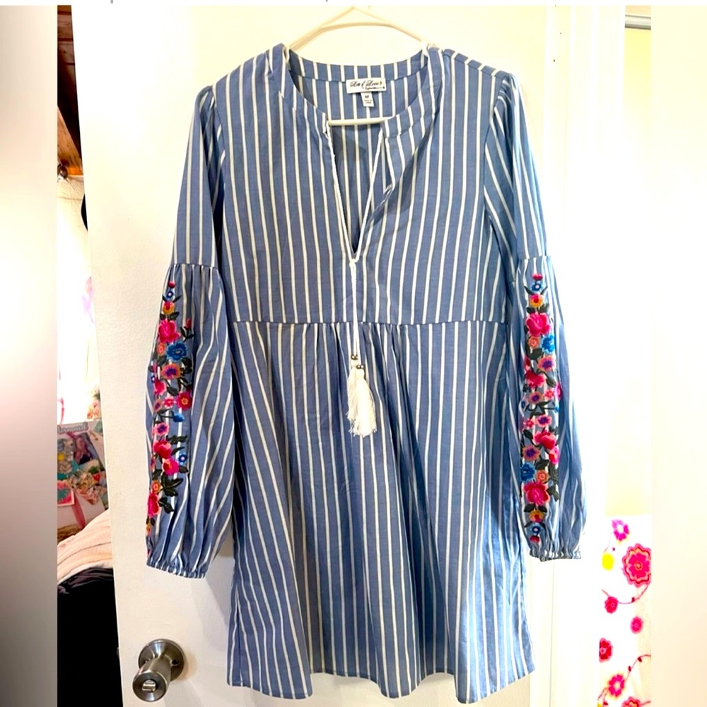 Adorable boho Embroidered Dress. Tassel tie front. Colorful florals on sleeves!